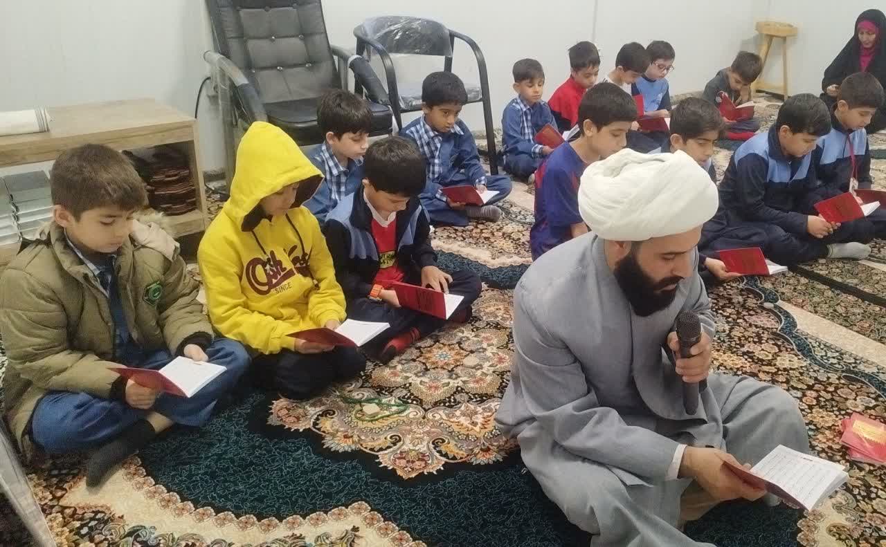 برگزاری زیارت عاشورا ادبستان 2